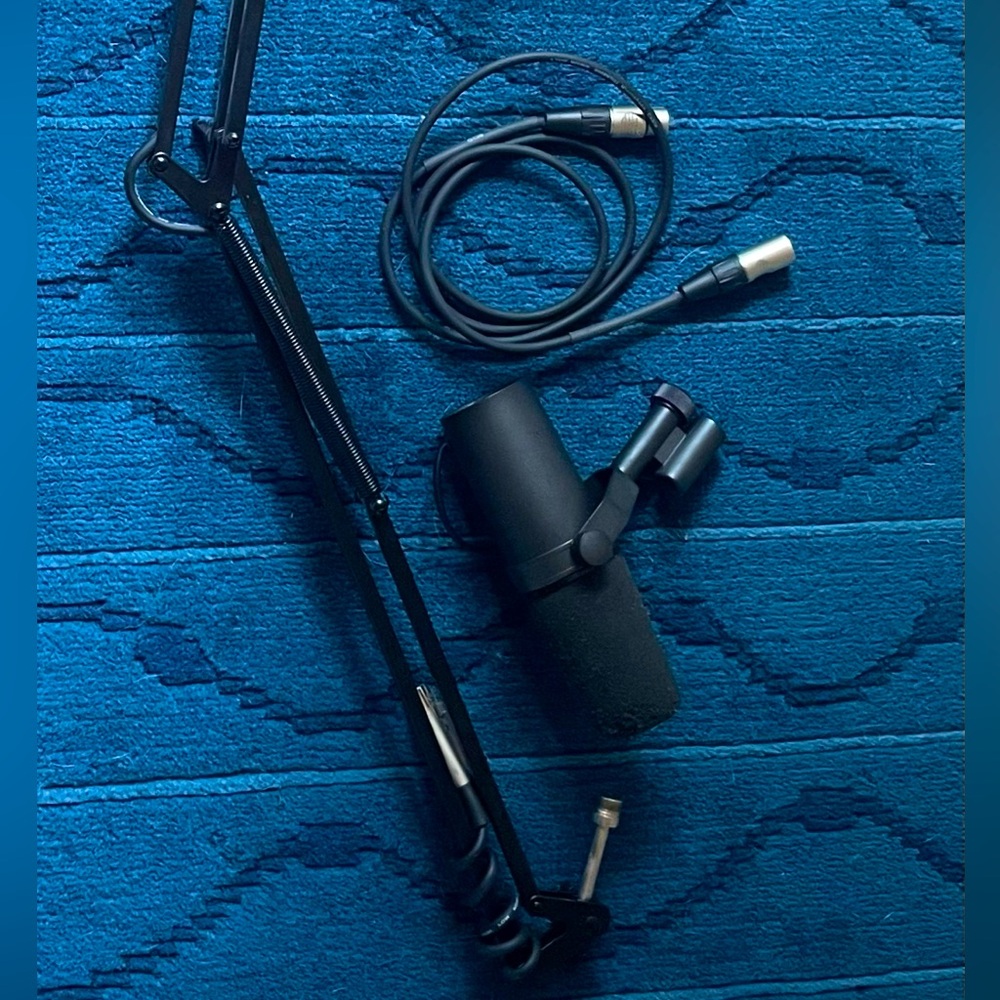 Shure sm7b and boom arm